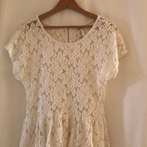 Ransom, Flower Lace,‎ Cream/Off White, Size Large